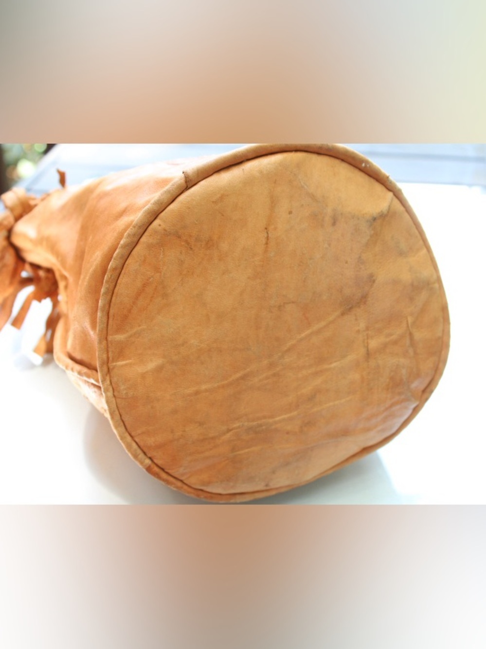 Vintage Moroccan leather bucket bag - Picture 5 of 11